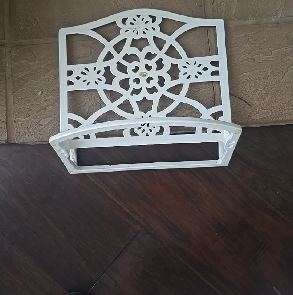 White Enamel Cast Iron Metal Cookbook Kitchen Stand - Picture 2 of 2
